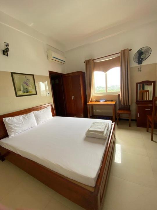 Hotel My Viet Dĩ An Buitenkant foto